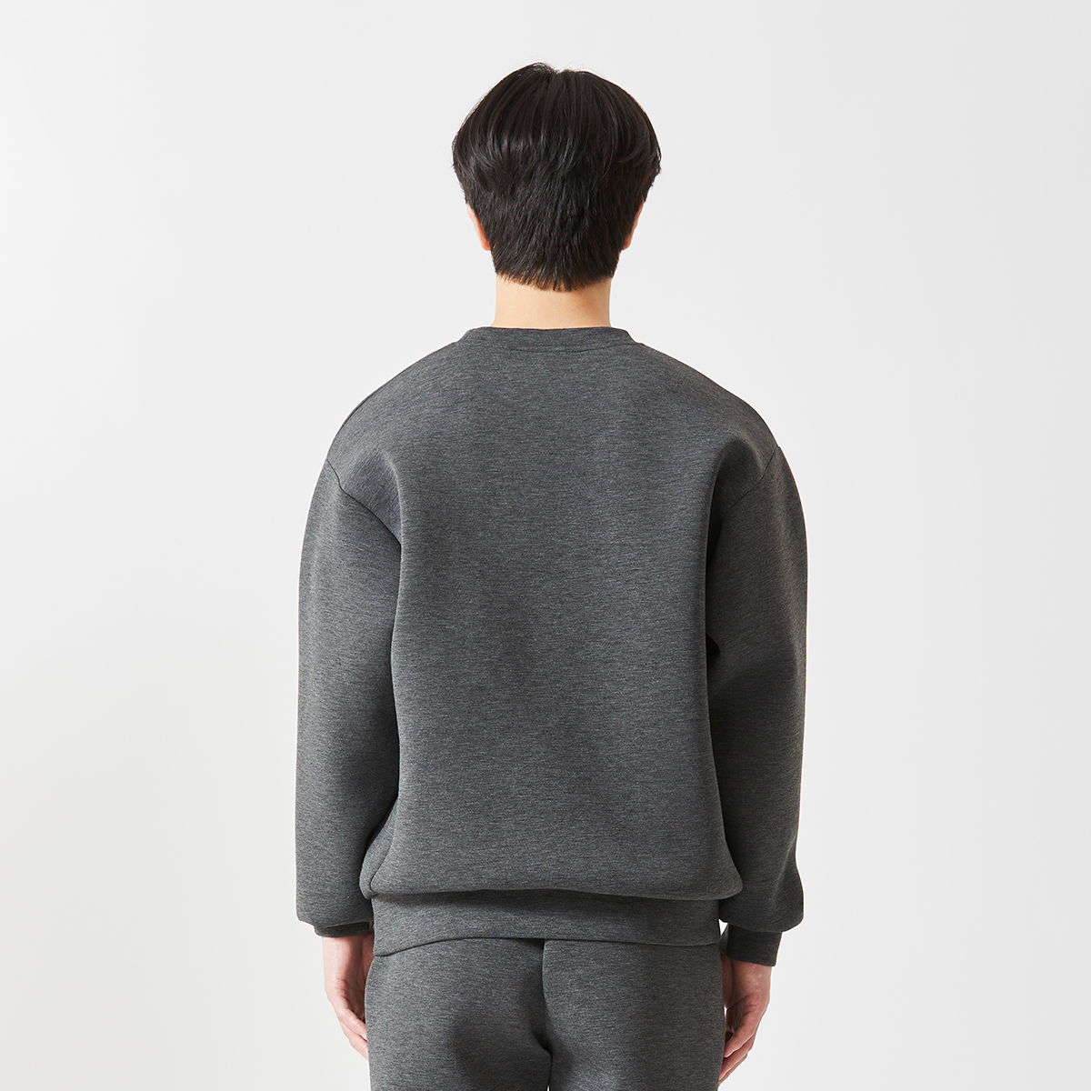 身長：178cm　着用サイズ：L