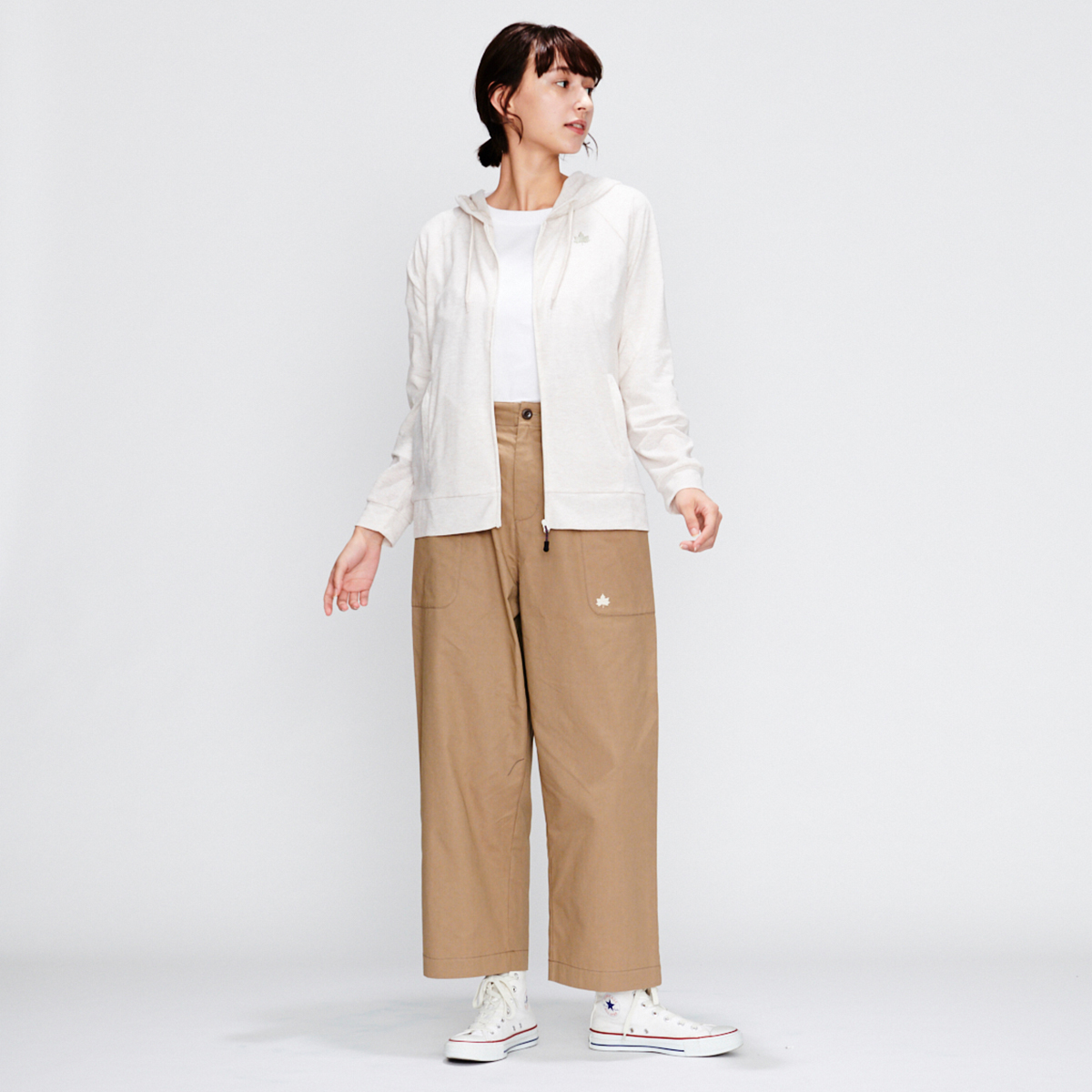 ライトシアーフーディ（レディース） トップス