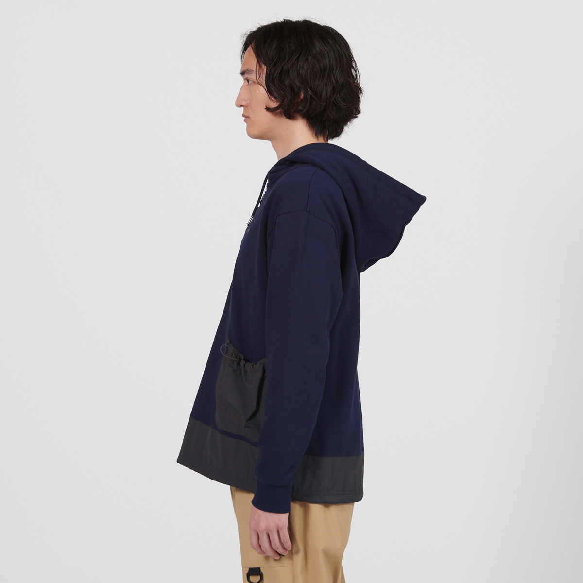 マイティーハイブリッドフーディ トップス