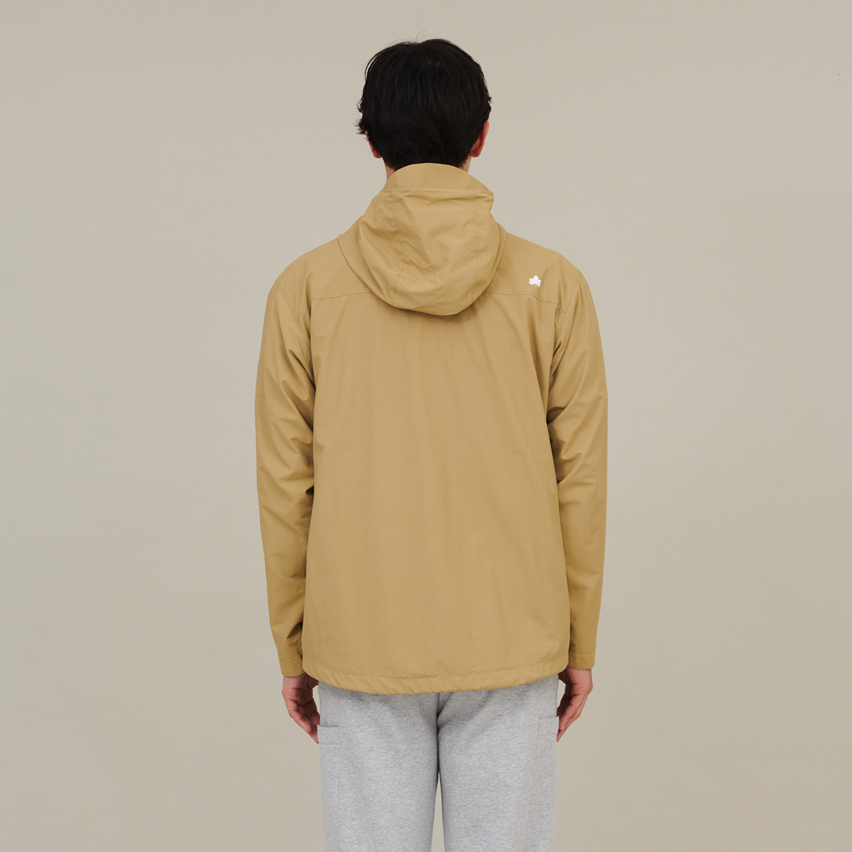 身長：182cm　着用サイズ：L