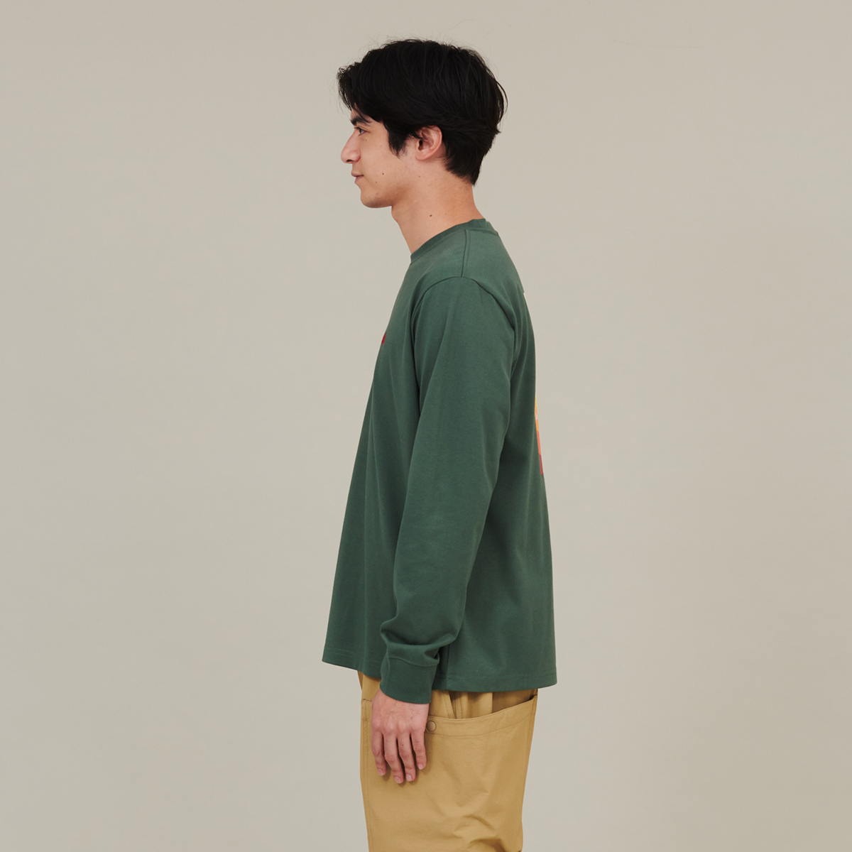 身長：182cm　着用サイズ：L