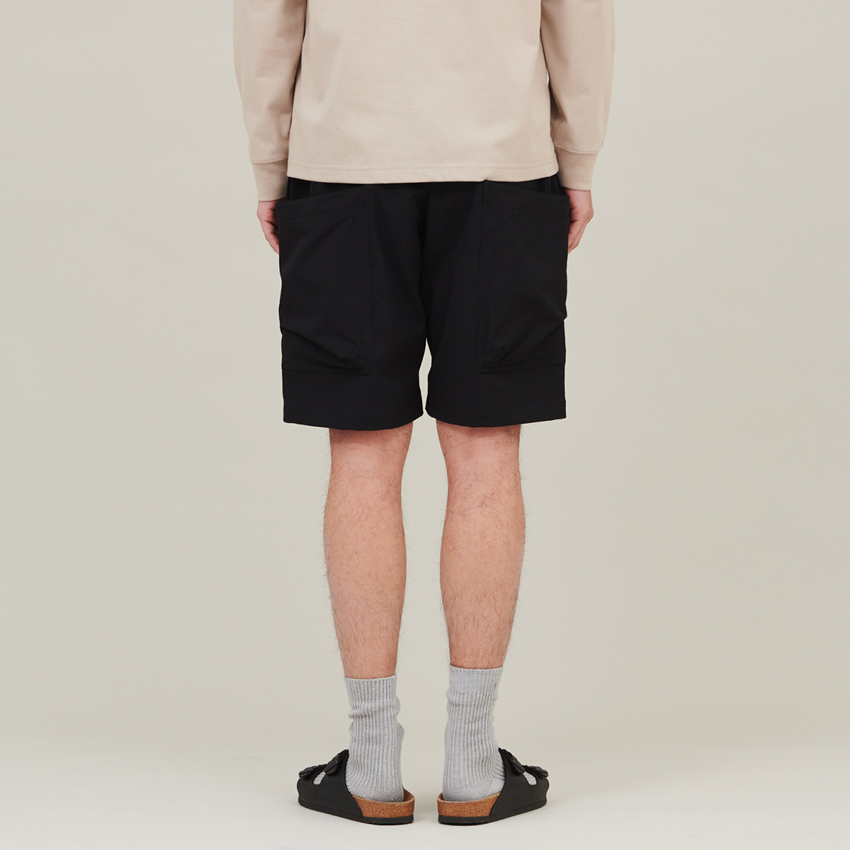 身長：182cm　着用サイズ：L