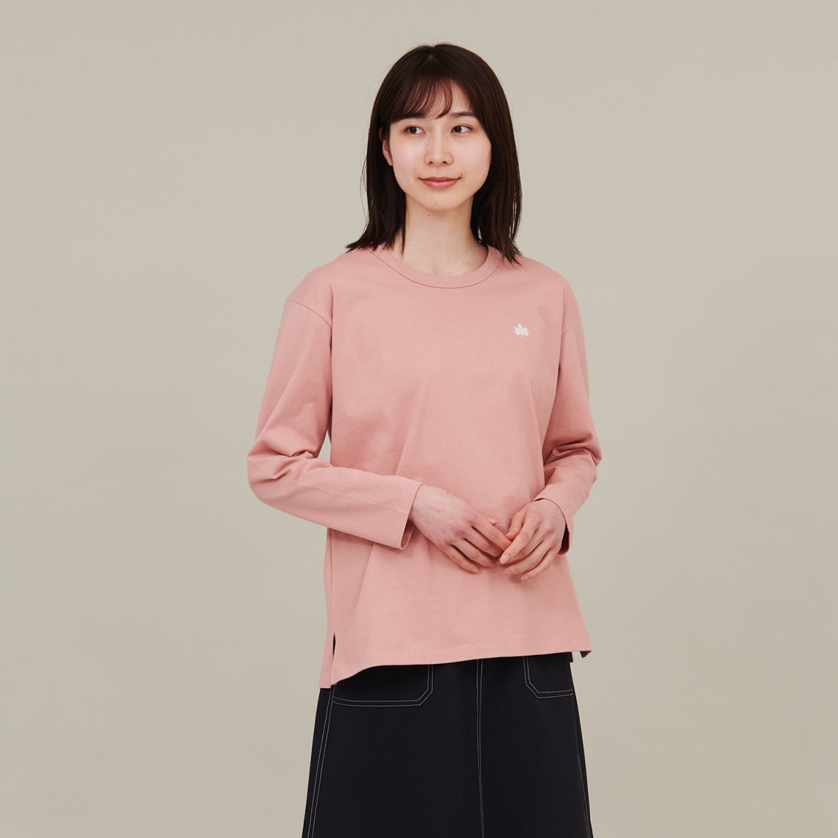 レインボーテープTシャツ トップス