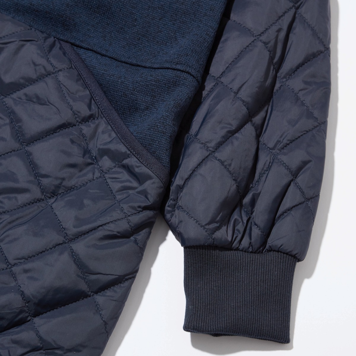 ラップウォームハイブリッドフーディ アウター