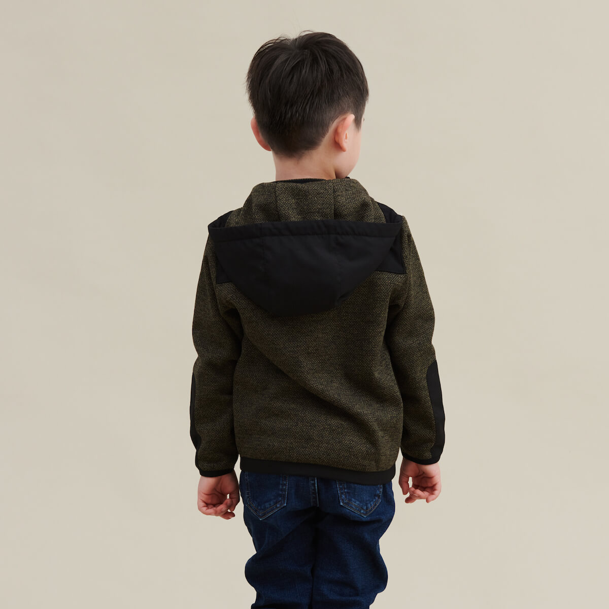 身長：105cm　着用サイズ：110