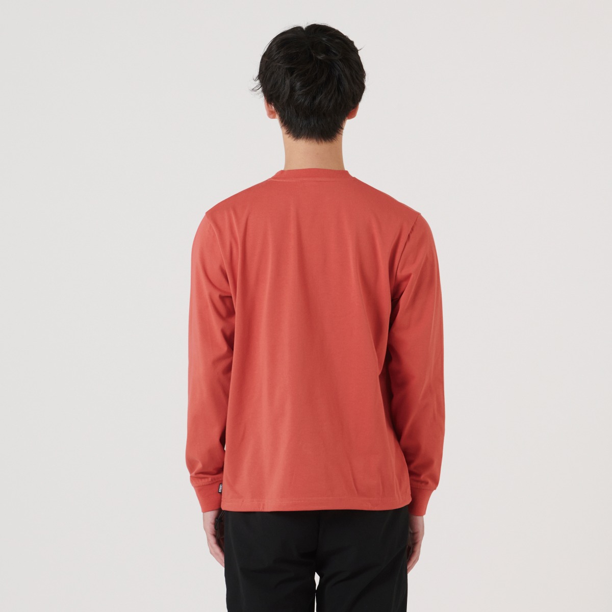 身長：183cm　着用サイズ：L