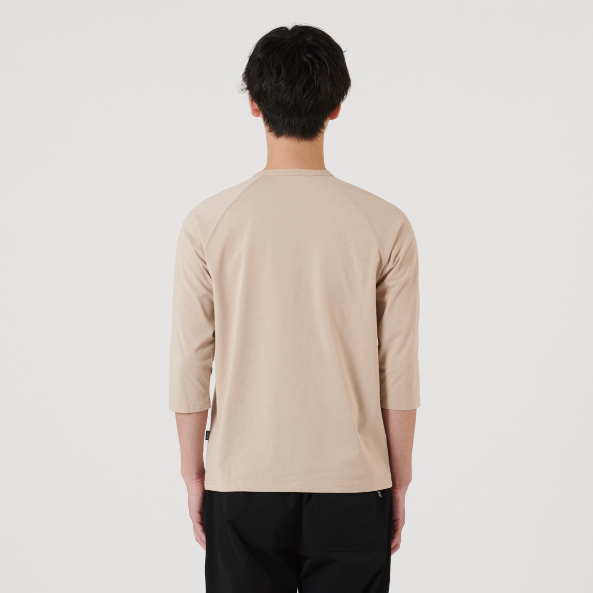 身長：183cm　着用サイズ：L