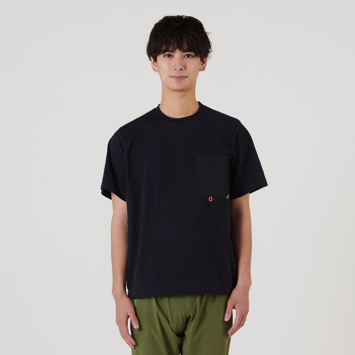 身長：183cm　着用サイズ：L