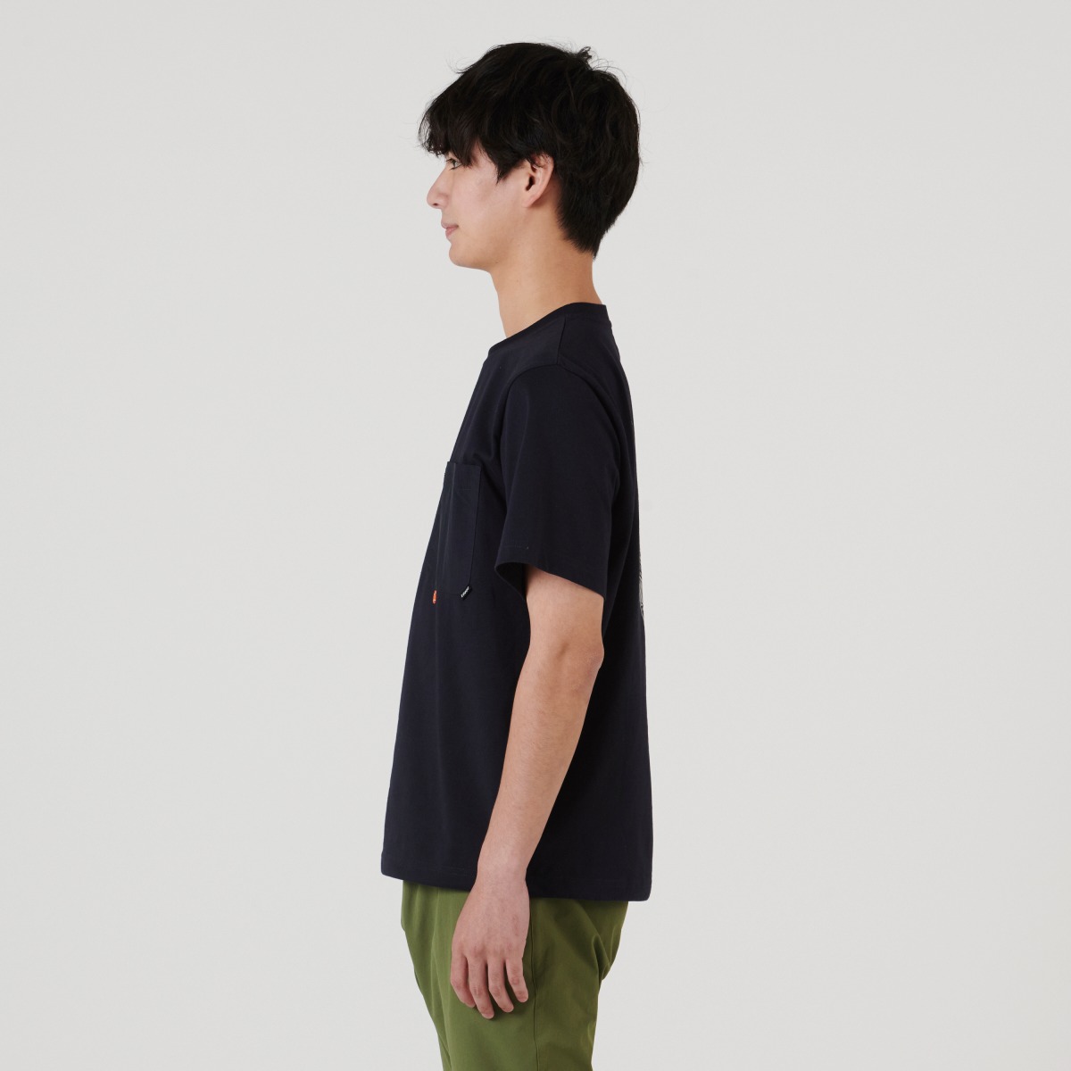 身長：183cm　着用サイズ：L