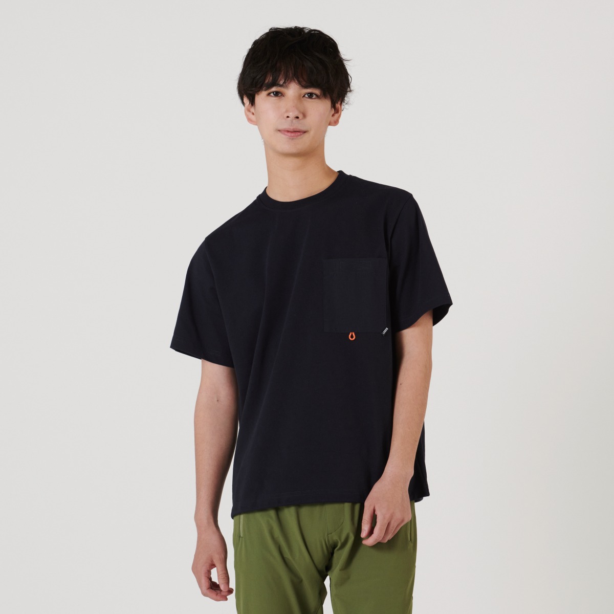 身長：183cm　着用サイズ：L