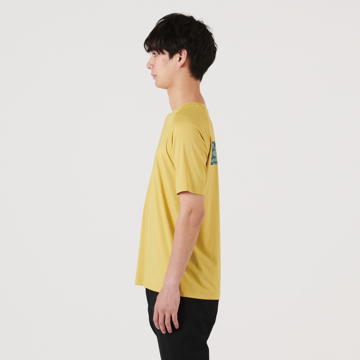 身長：183cm　着用サイズ：L