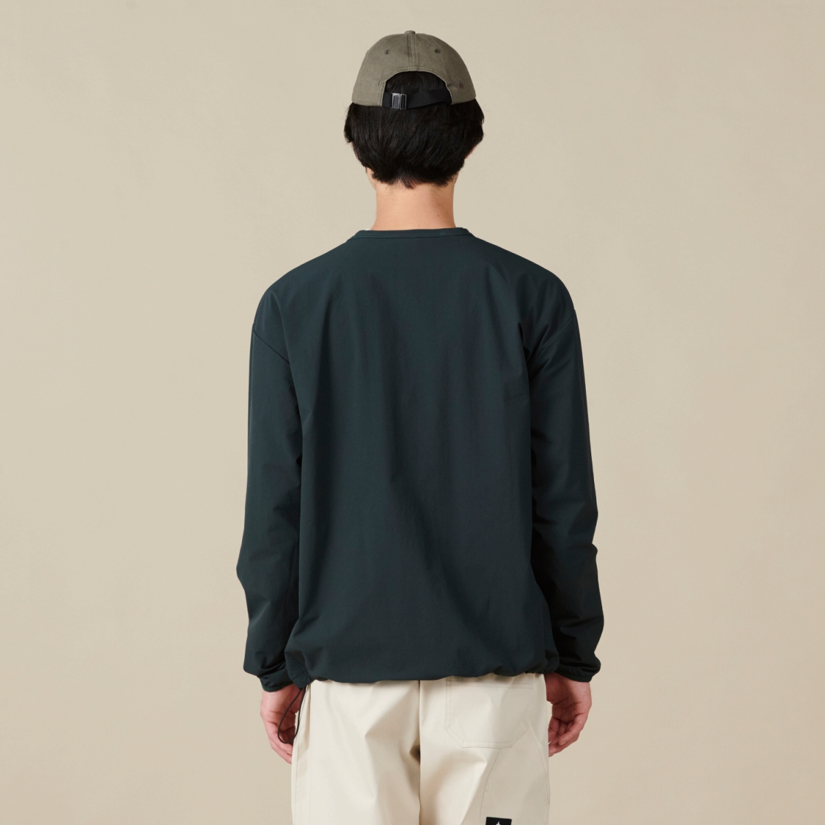身長：181cm　着用サイズ：L