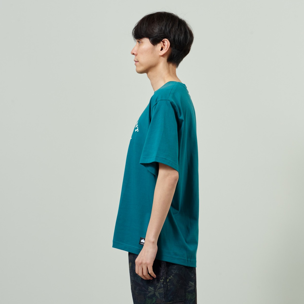 身長：180cm　着用サイズ：L