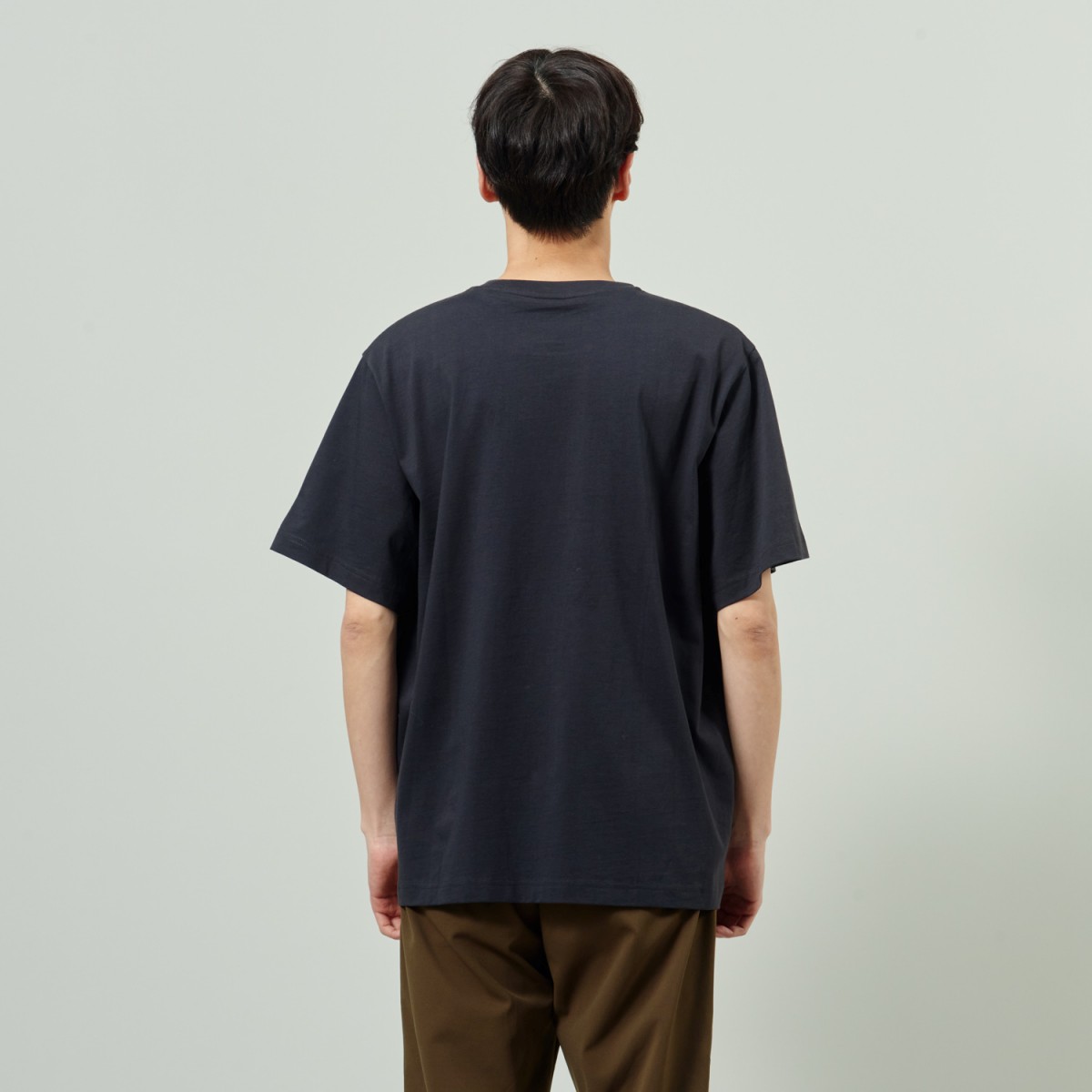 身長：180cm　着用サイズ：L