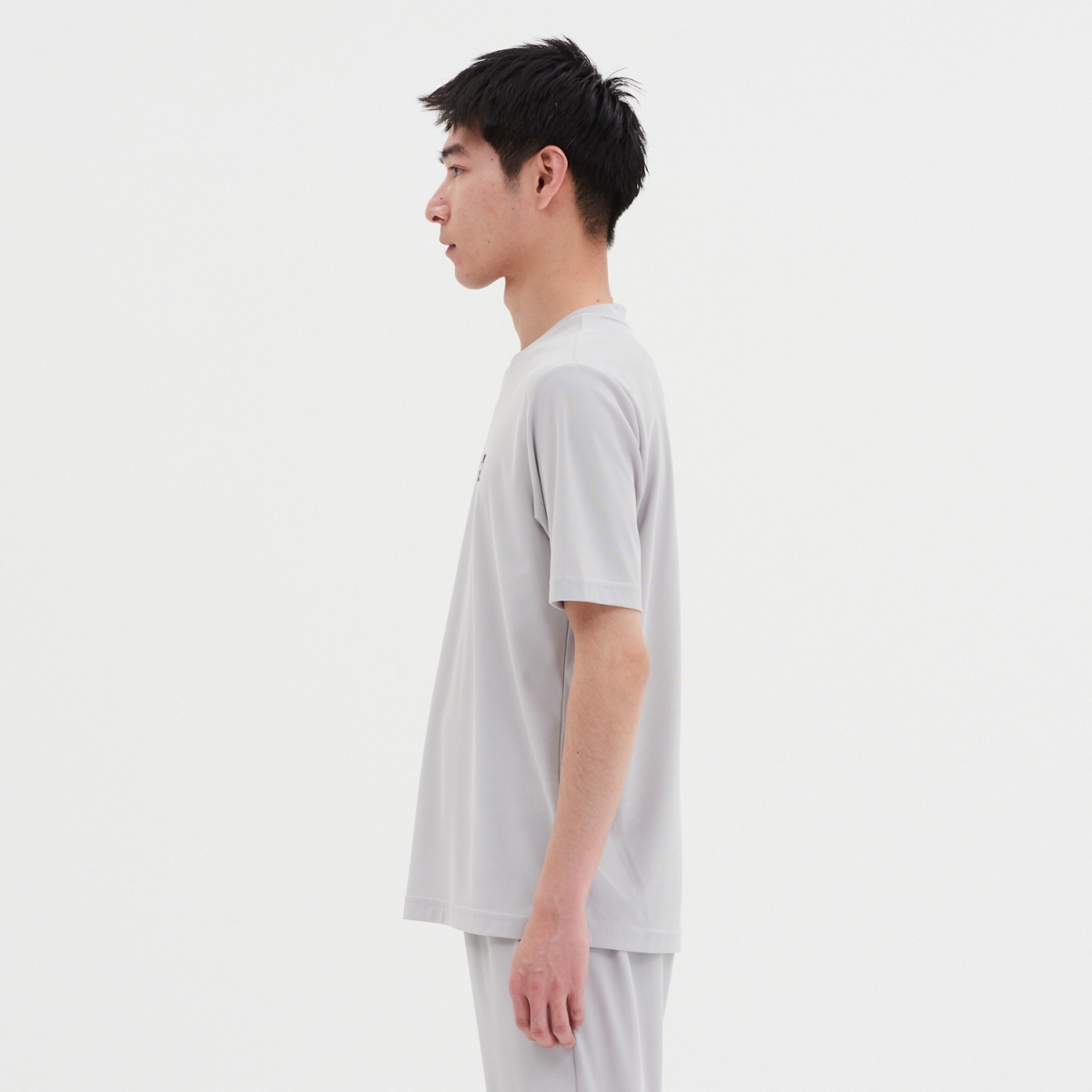 クールタッチリラックスＴシャツ トップス