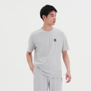 身長：180cm　着用サイズ：L