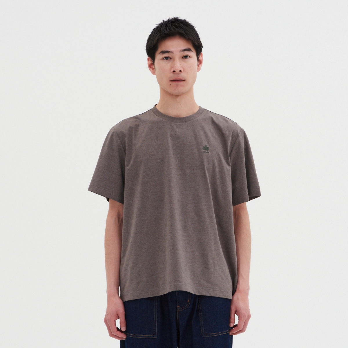 バックプリント　サークルＴシャツ トップス