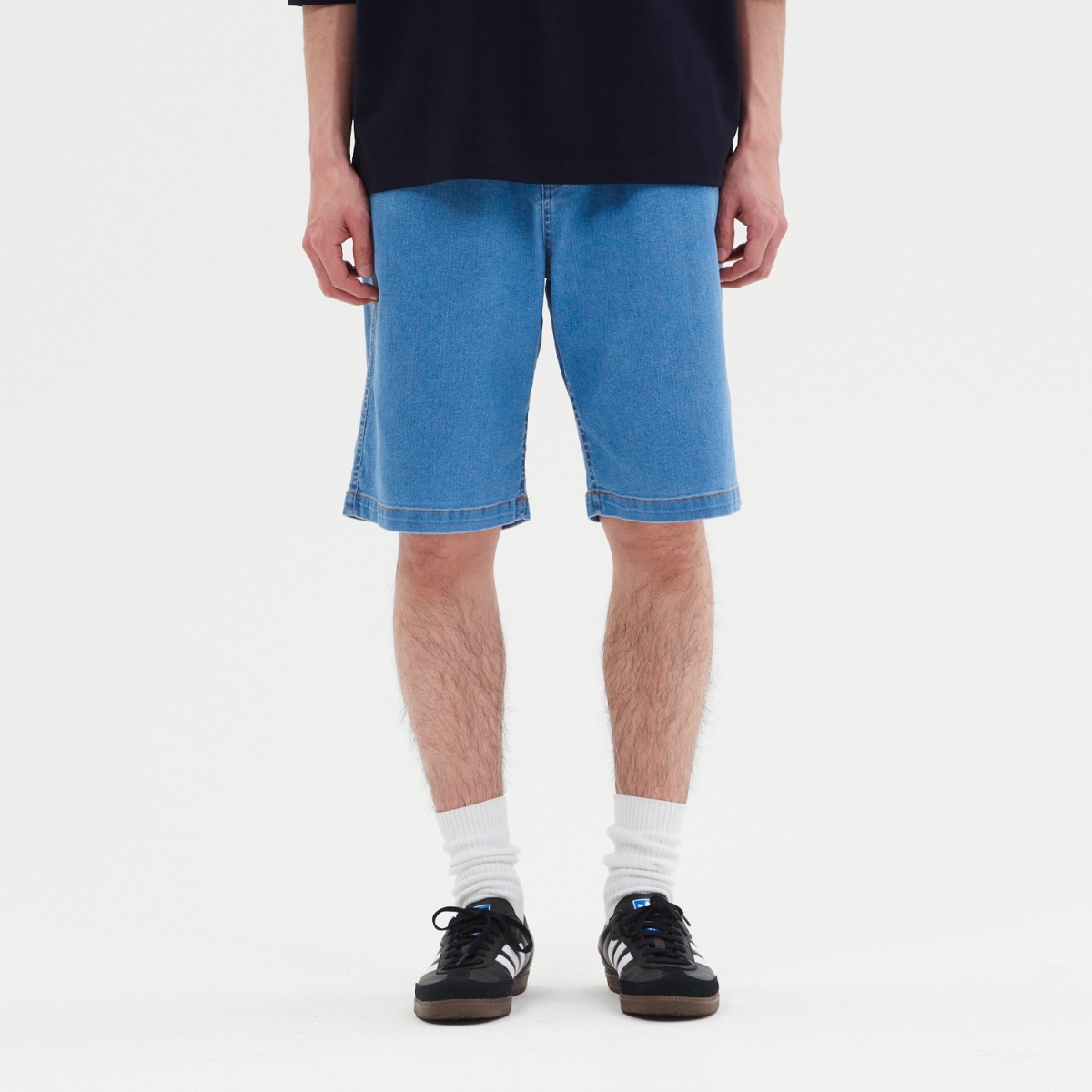 クールタッチ　デニムショートパンツ ボトムス