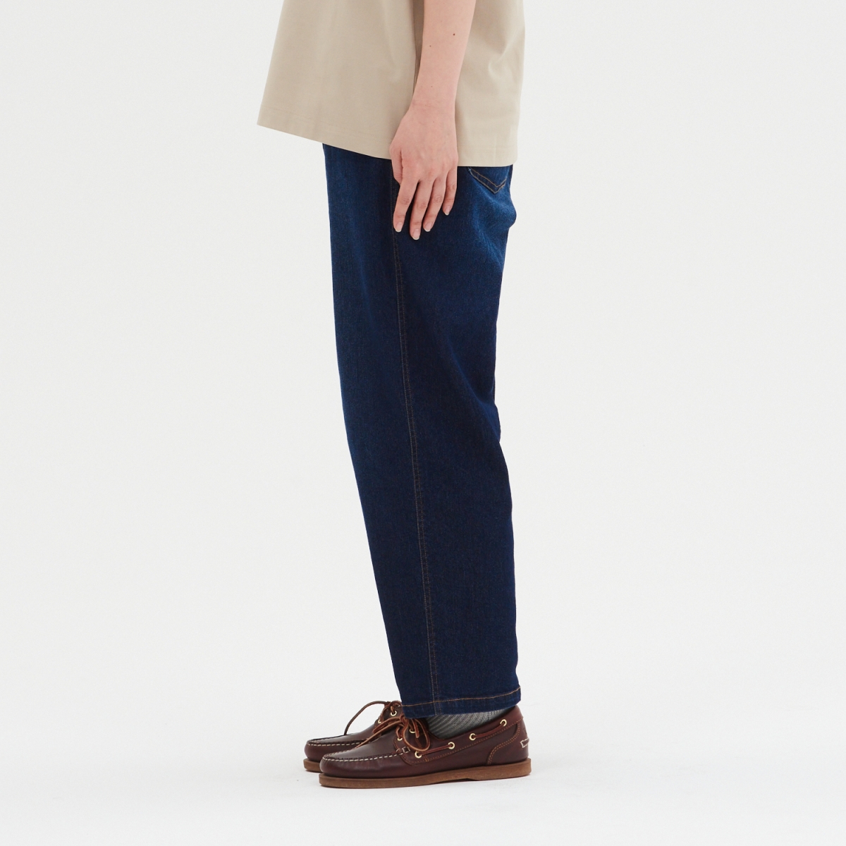 LADIES　リラクシングデニムパンツ ボトムス