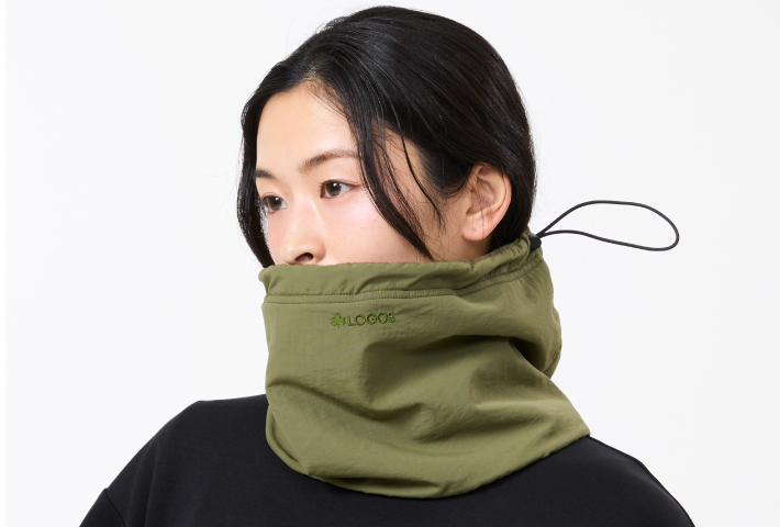 軽量フリースで保温力のあるネックウォーマー