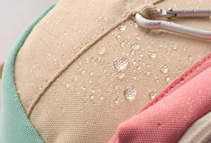 撥水加工で急な雨にも対応