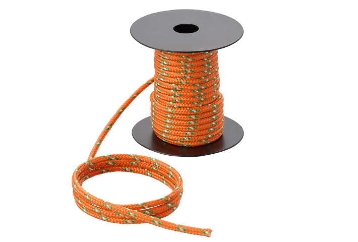 視認性に優れたテント＆タープ用ロープ