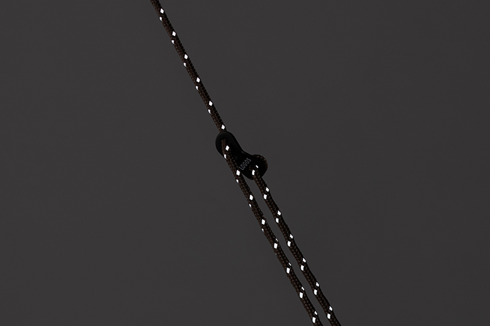 反射材入りで夜間も安心