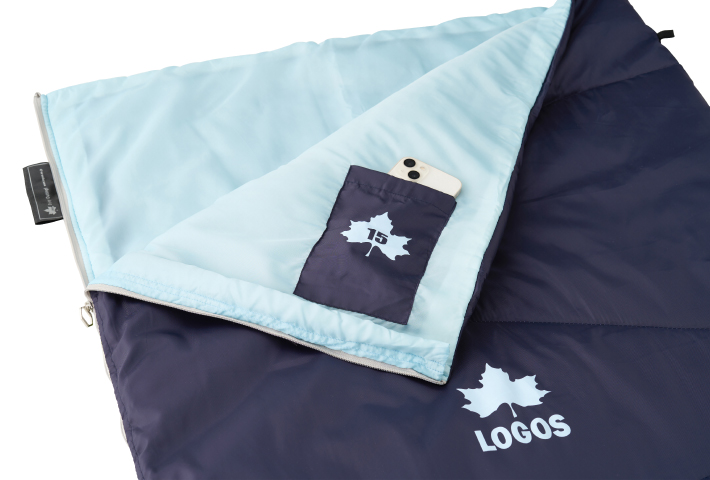 スマホが入る内ポケット付き