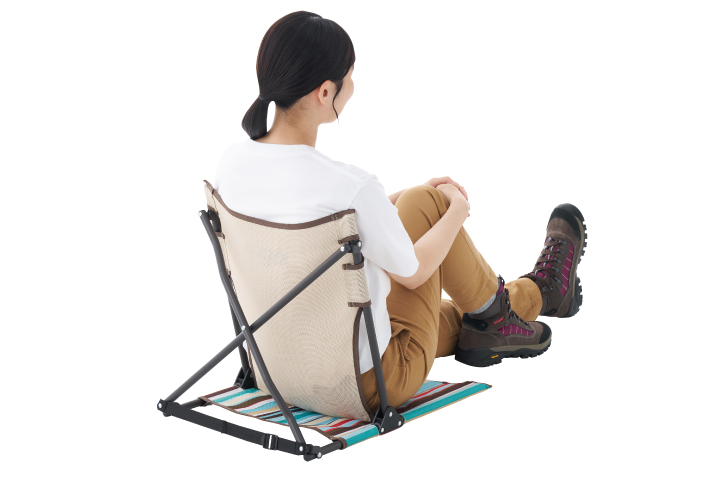 背もたれは強度に優れた交差フレーム採用！