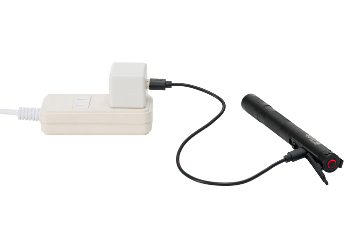 USB蓄電式で手軽に使える