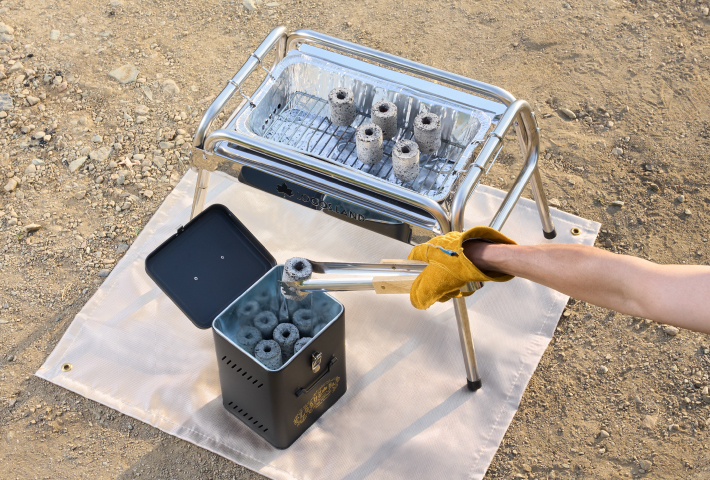 炭を消して、持ち帰る！たくさん入る消火角型ボックス