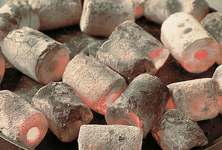 残った炭は次回のBBQで再利用