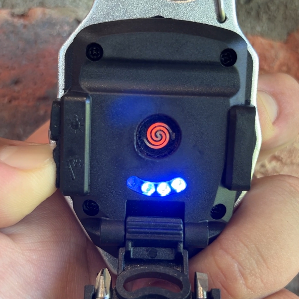 着火できる・USBサバイバルツール グリル・たき火・キャンドル