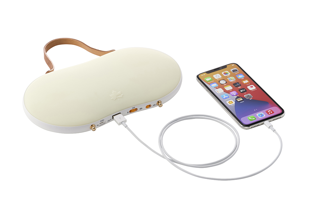 パワーバンク機能でスマホ充電可能