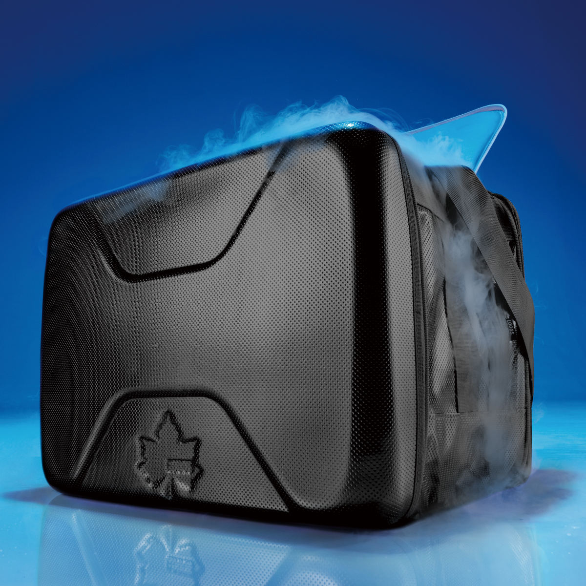 LIMITED ハイパー氷点下クーラーM 保冷・保温グッズ