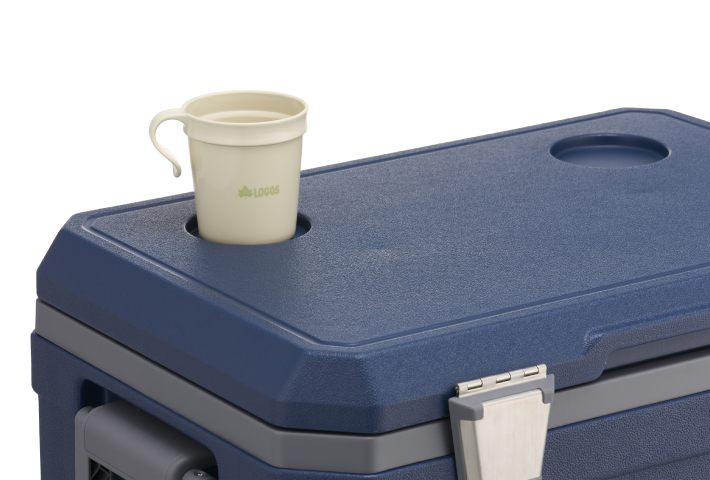 天板は簡易テーブルとしても使用可能