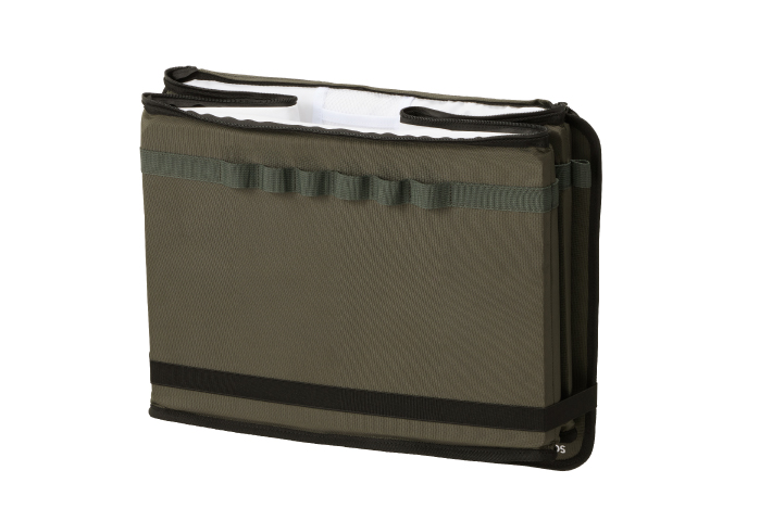 折りたたんでコンパクト収納