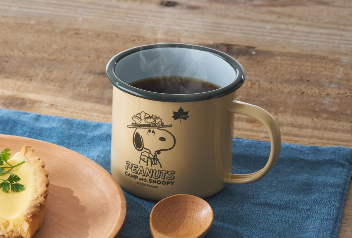 熱に強く保温性も高い！長く使えるホーロー製マグ【CAMP with SNOOPY】