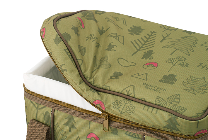 熱を逃がさない断熱材をジッパーの裏面に配置