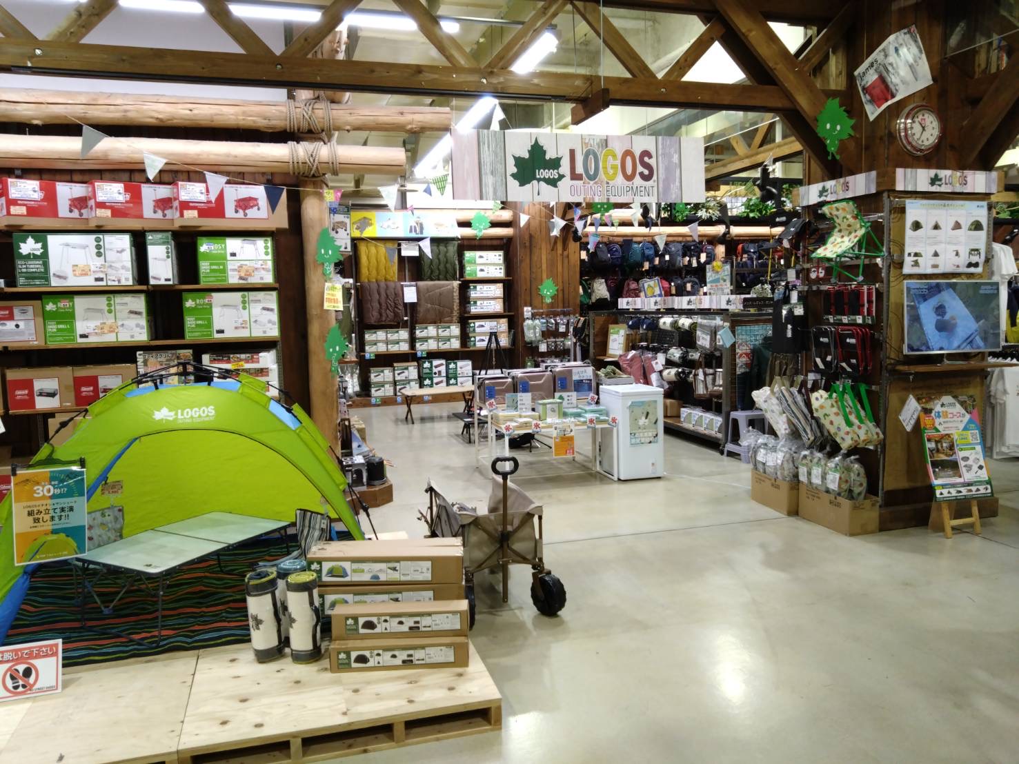 LOGOS FLAGSHIP CORNER SPOPIAシラトリ浜松中央店 写真