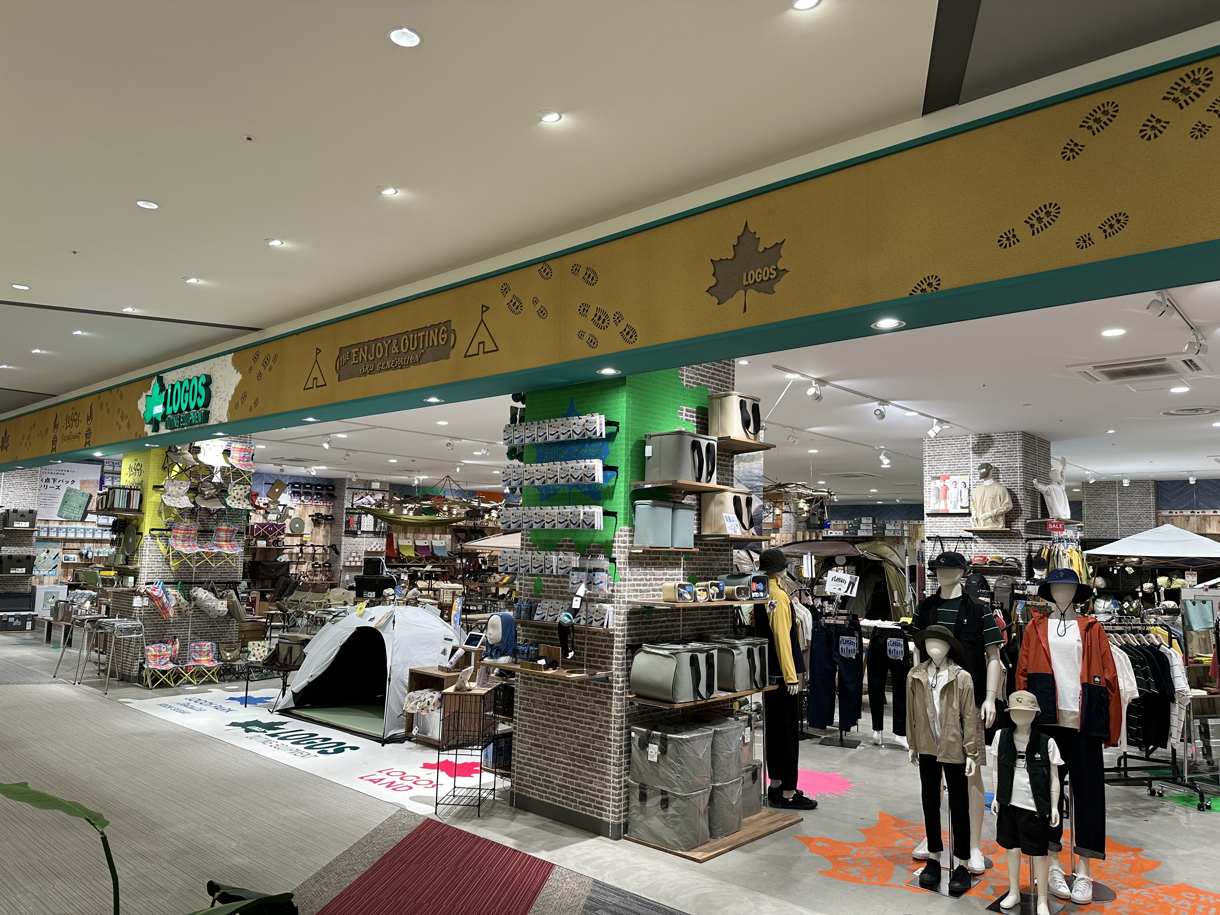 LOGOS SHOP ららぽーと門真店 写真